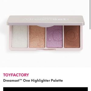 NWT Ipsy Toyfactory Dreamset One Highlighter Palette